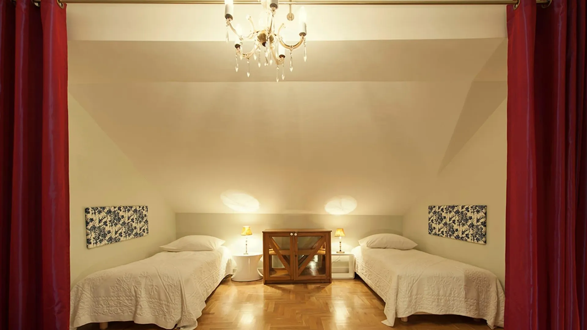 Crystal Suites Chez Helena Krakau 3*,  Polen