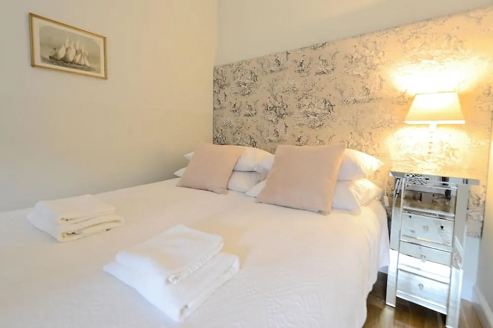 Crystal Suites Chez Helena Krakau Polen