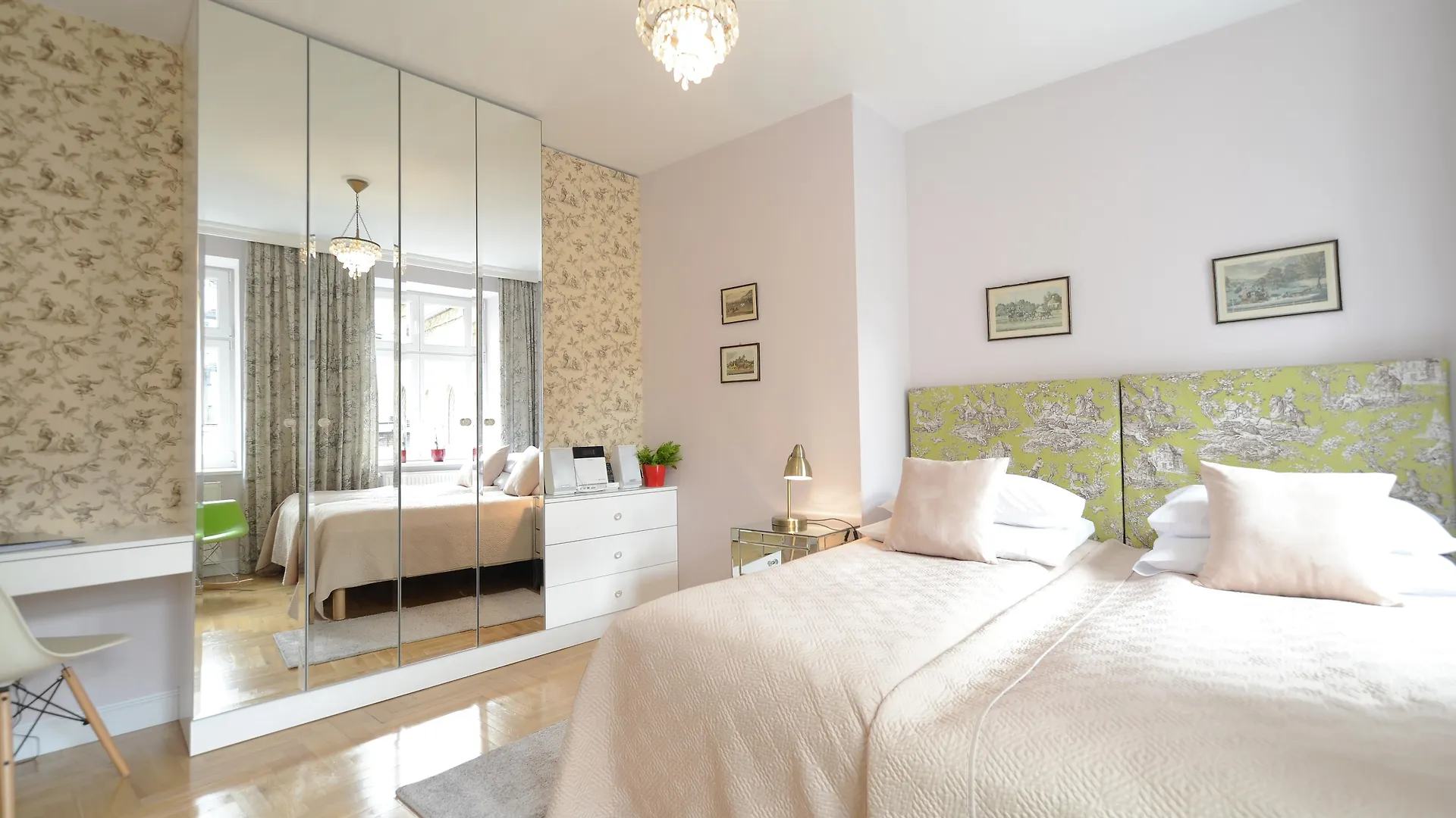 Crystal Suites Chez Helena Cracovie Appart hôtel