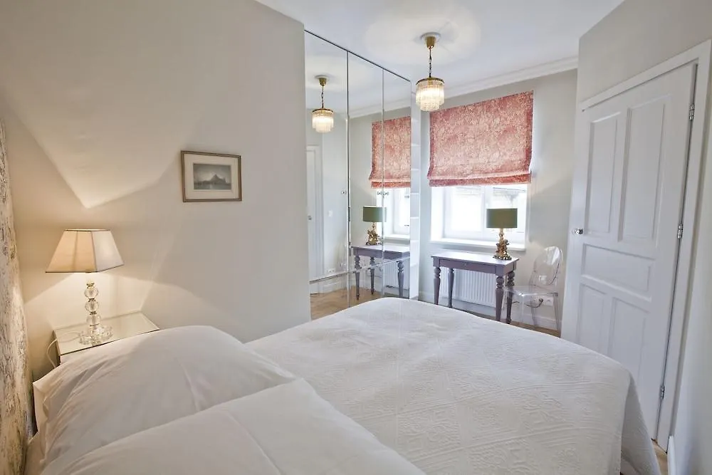 Crystal Suites Chez Helena Cracovie Appart hôtel