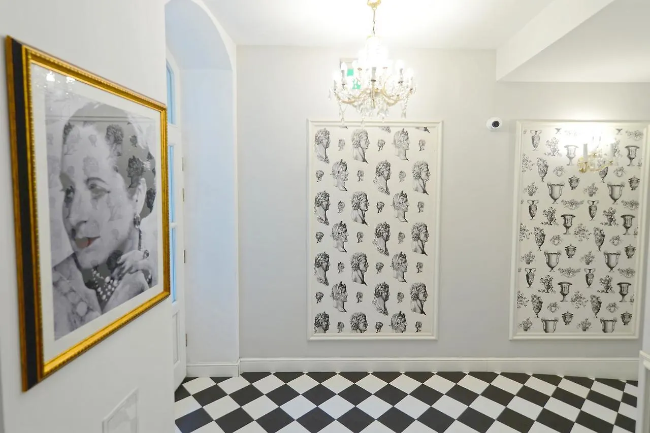 *** Appart hôtel Crystal Suites Chez Helena Cracovie Pologne